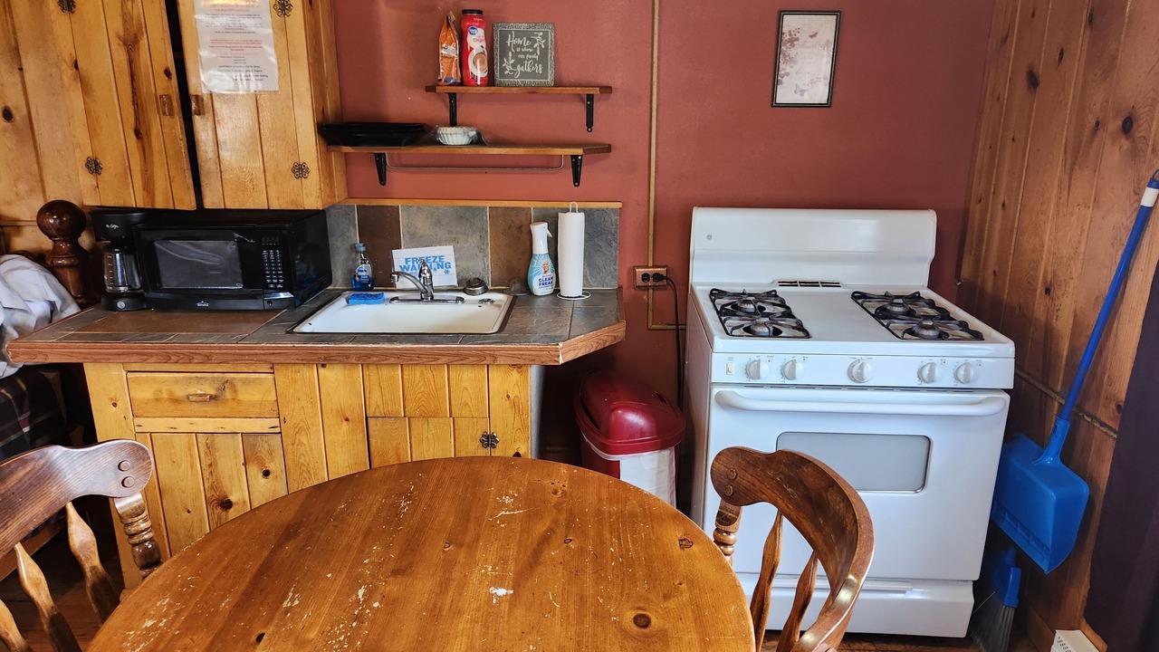 Photo of Kitchen in Twin Lakes