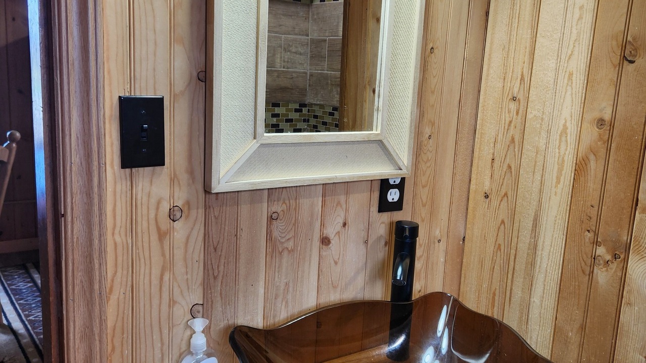 Photo of Bathroom in Twin Lakes