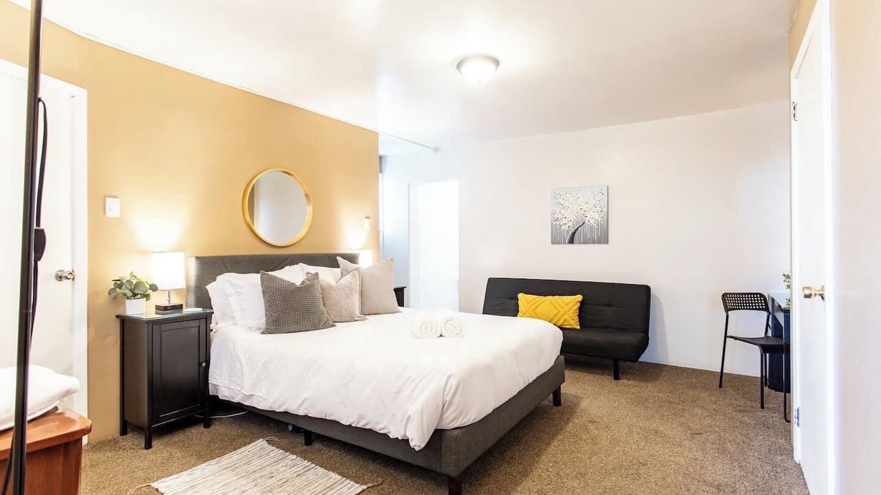 Photo of Others in South Side Slopes