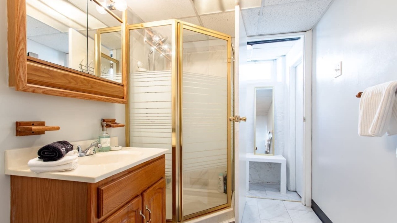 Photo of Bathroom in South Side Slopes