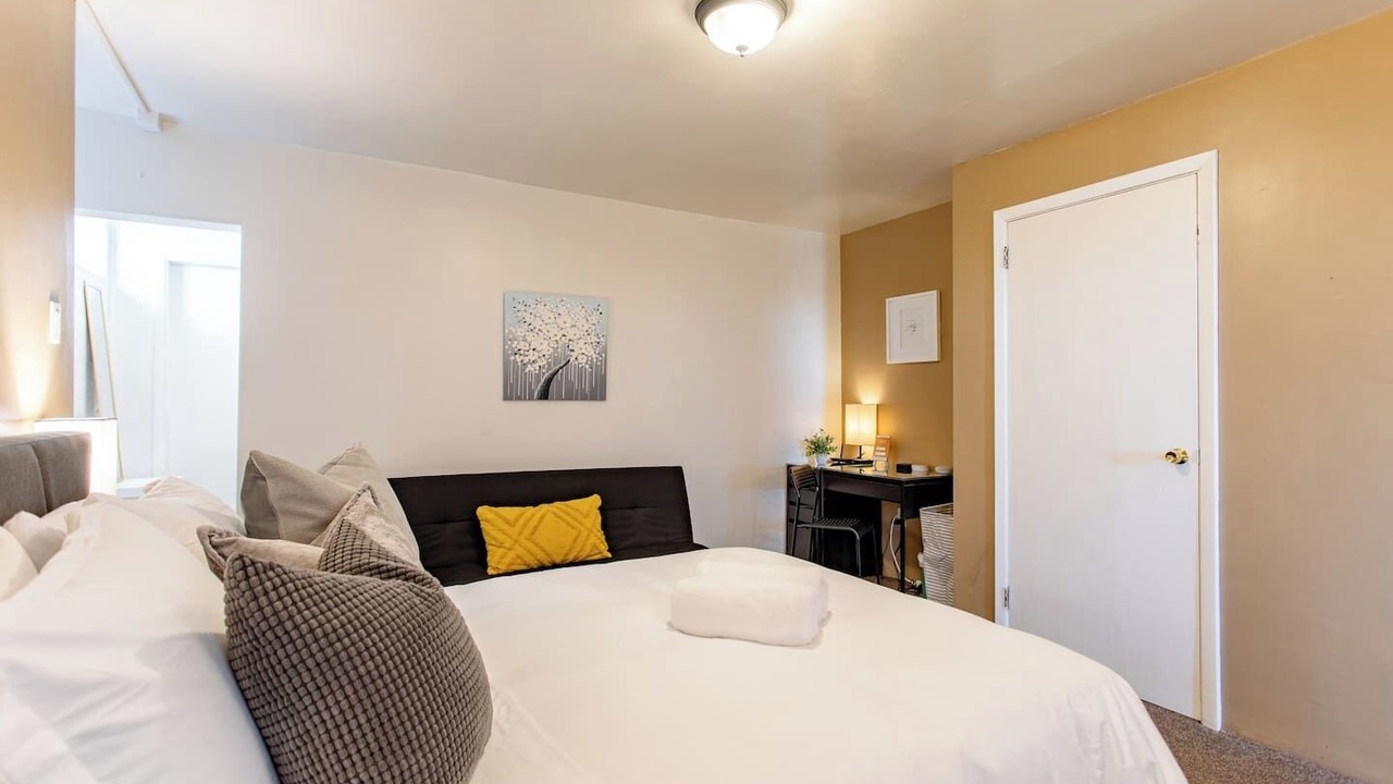 Photo of Others in South Side Slopes