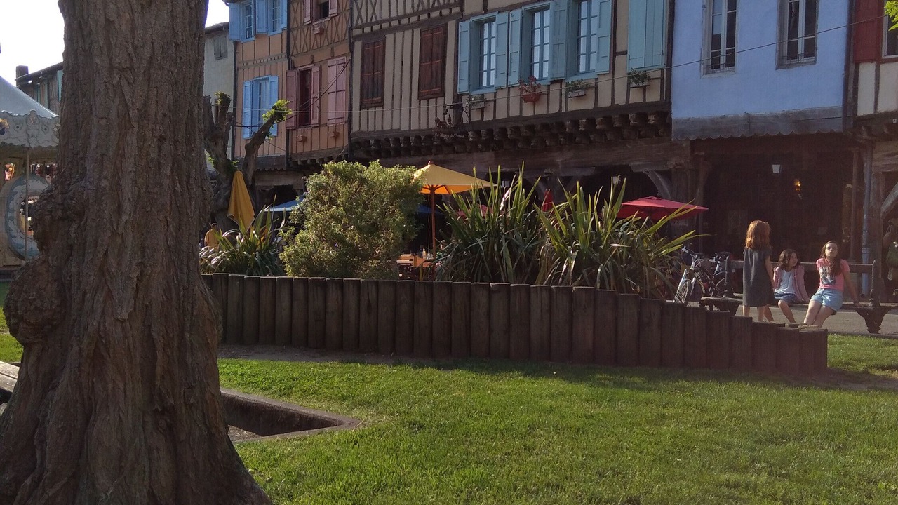 Photo of Outdoor in Camon