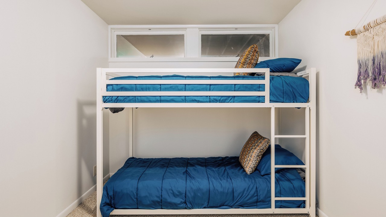 Photo of Bedroom in Northport