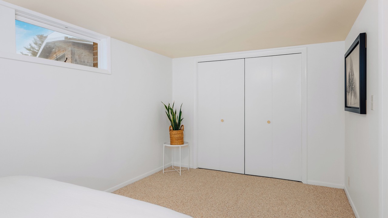 Photo of Bedroom in Northport