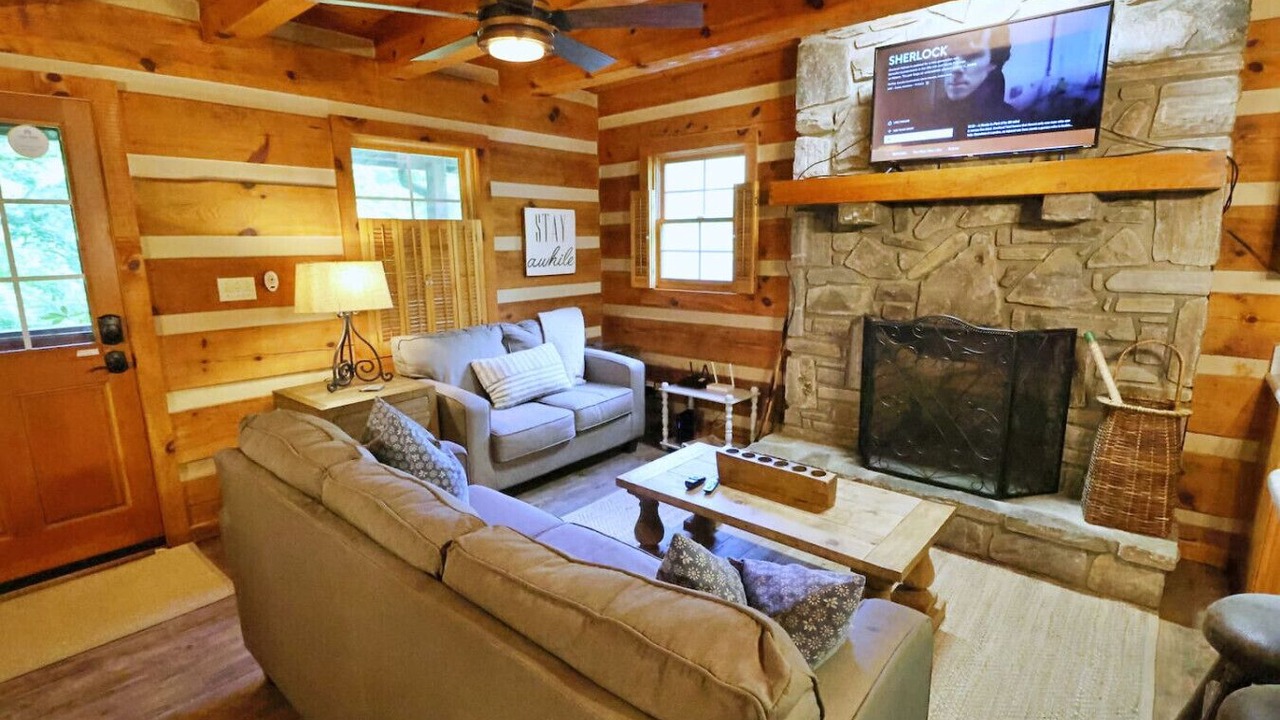 Photo of Livingroom in Cherokee