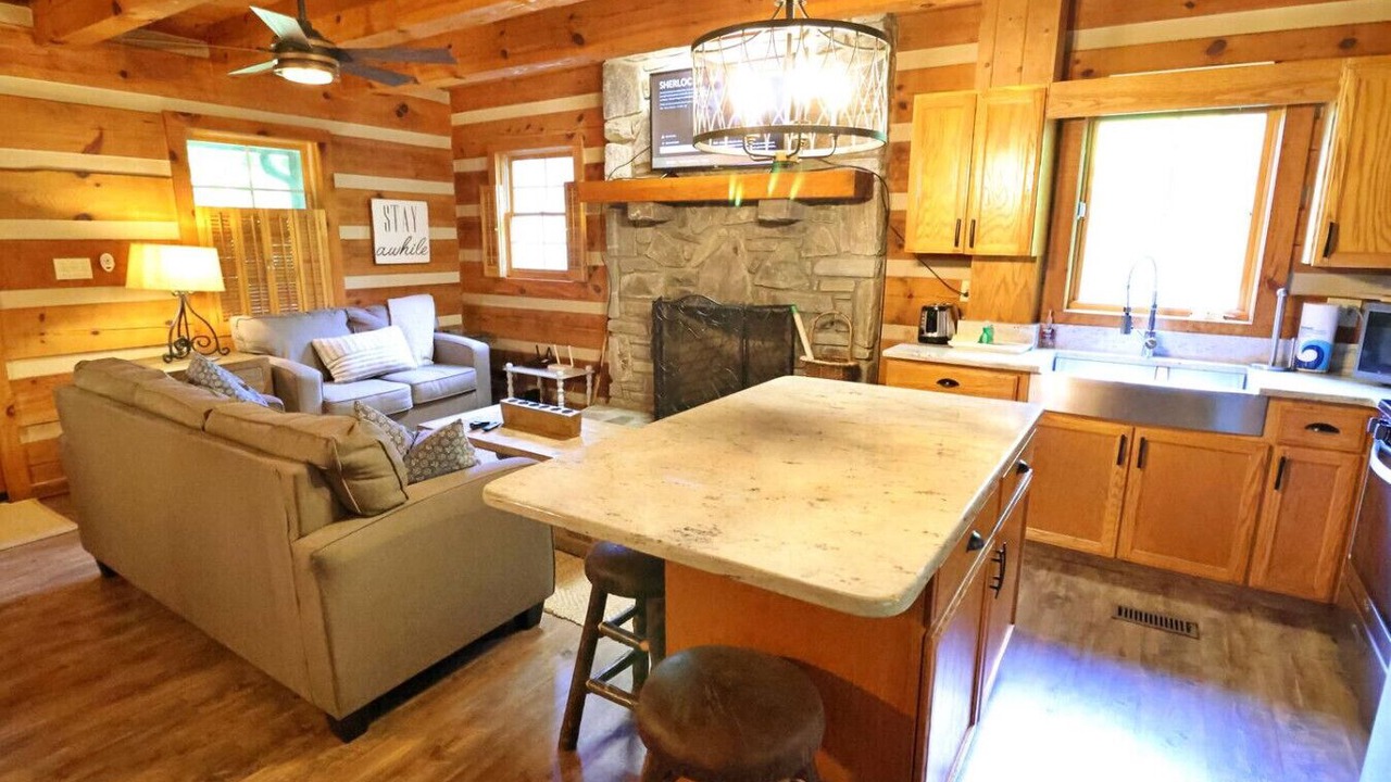 Photo of Livingroom in Cherokee