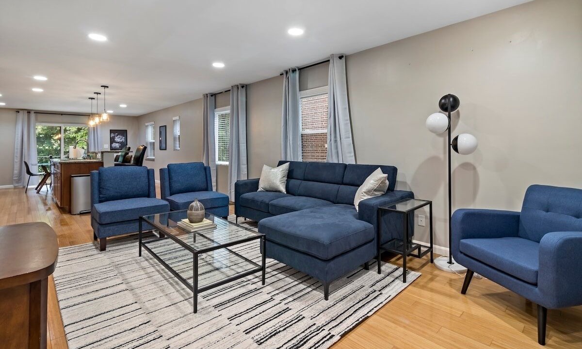 Photo of Livingroom in Oakley