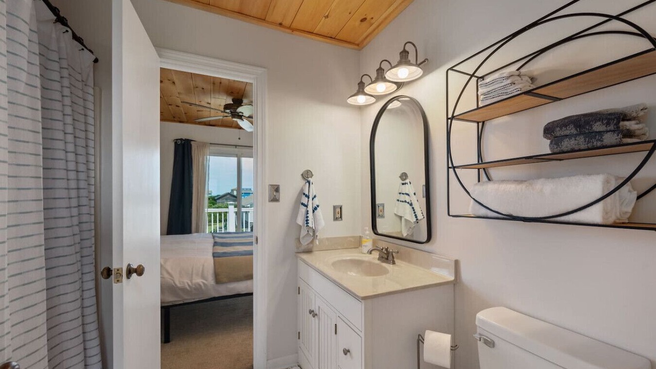 Photo of Bathroom in South Nags Head