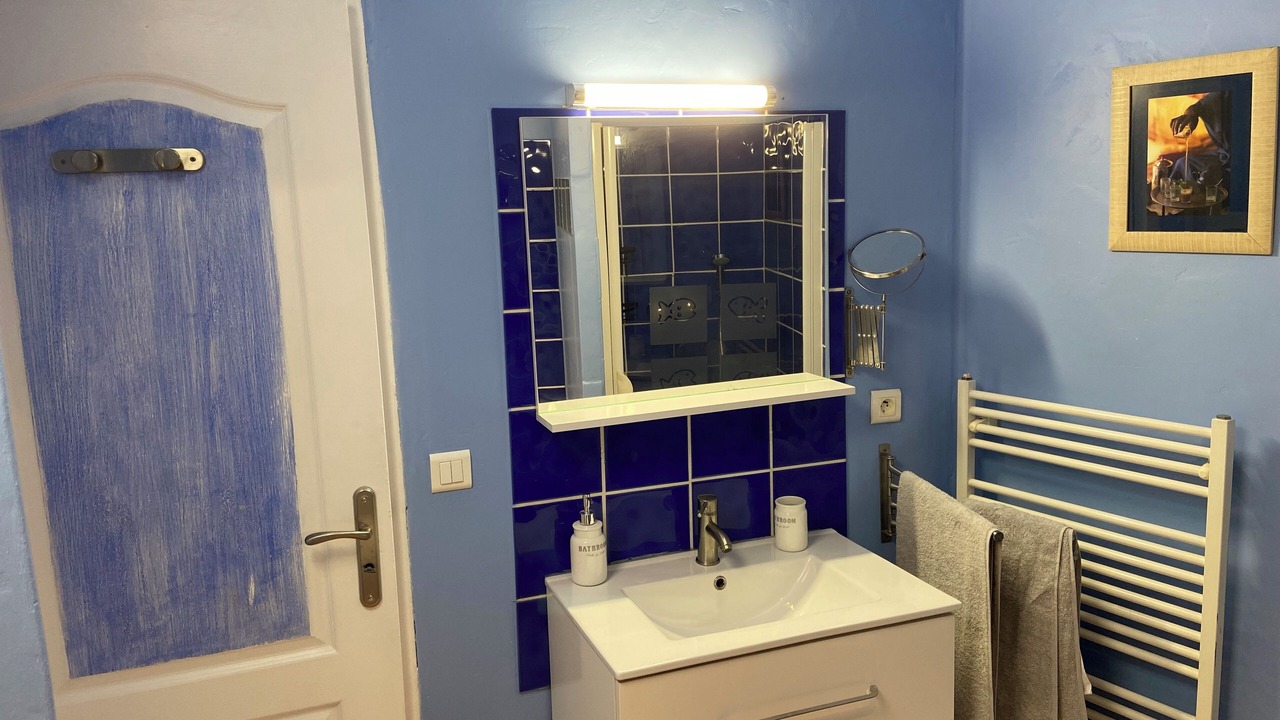 Photo of Bathroom in Robion