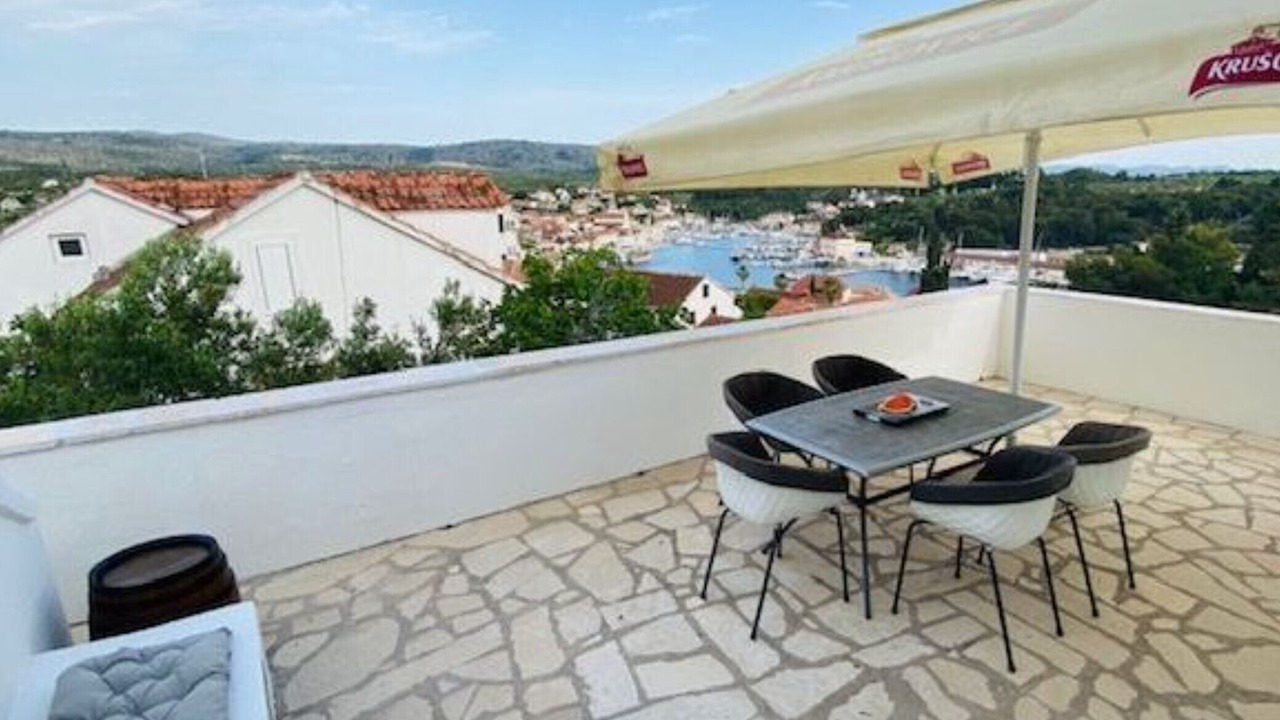Photo of Patio Balcony in Cove Makarac (Milna)