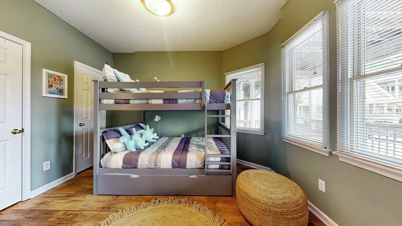 Photo of Bedroom in Corolla Light