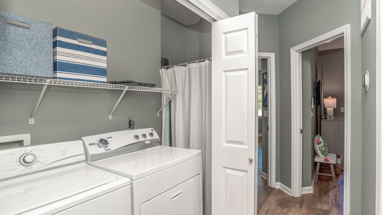 Photo of Bedroom in Corolla Light