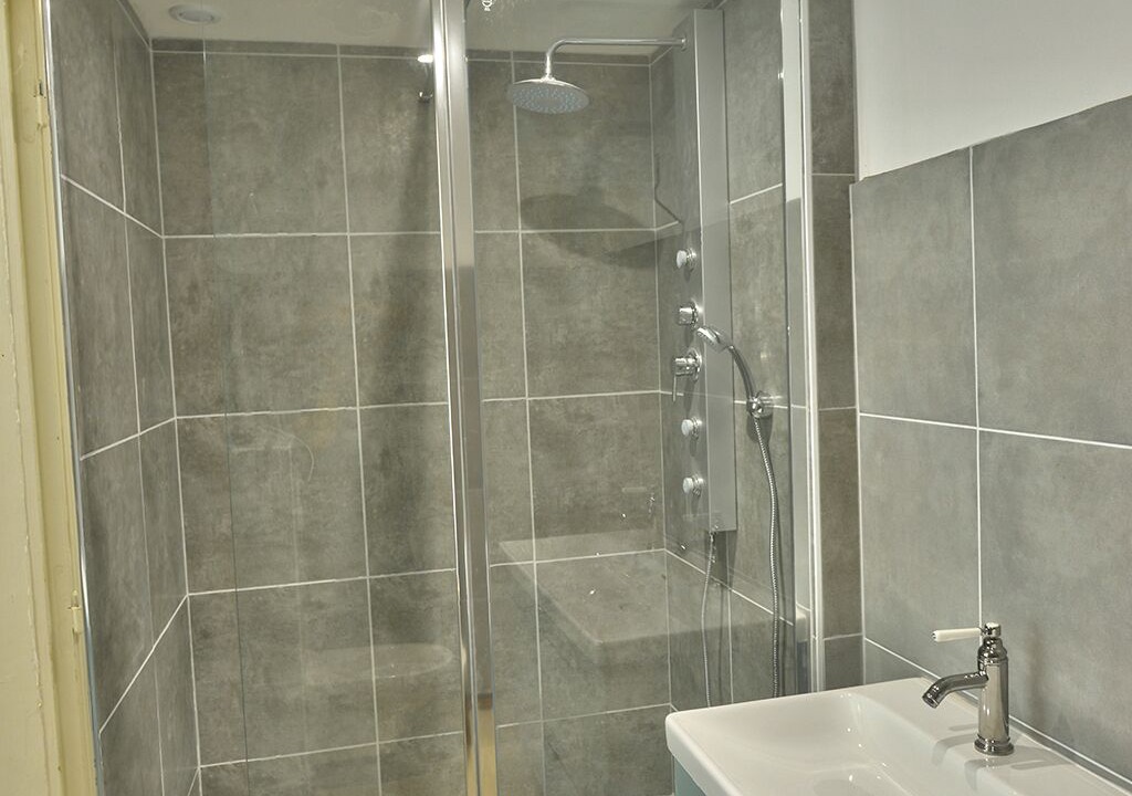 Photo of Bathroom in Les Rosiers-sur-Loire