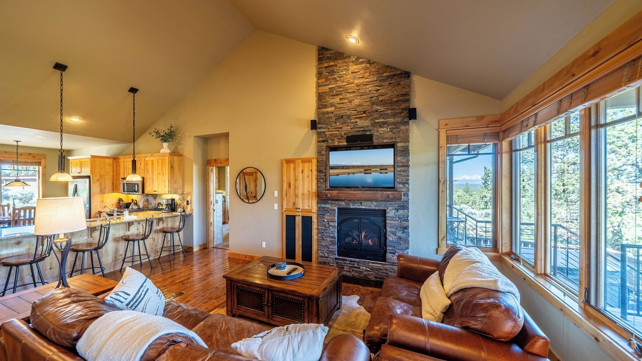Photo of Livingroom in Powell Butte