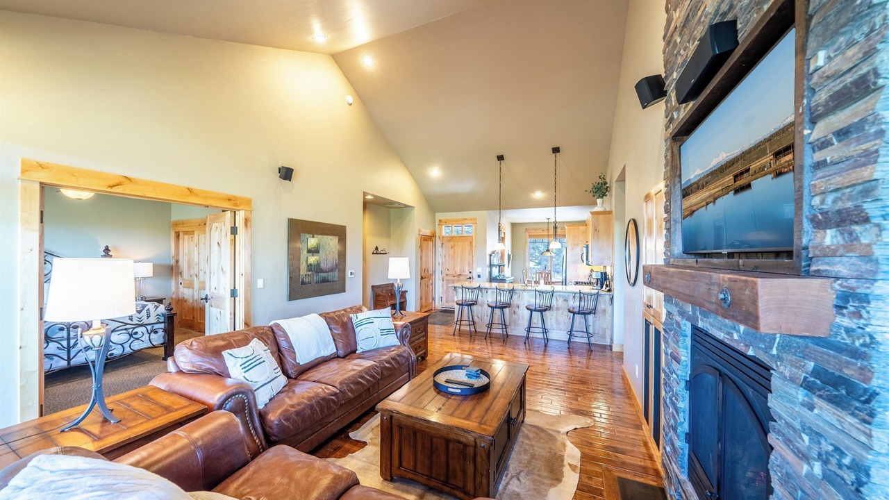 Photo of Livingroom in Powell Butte