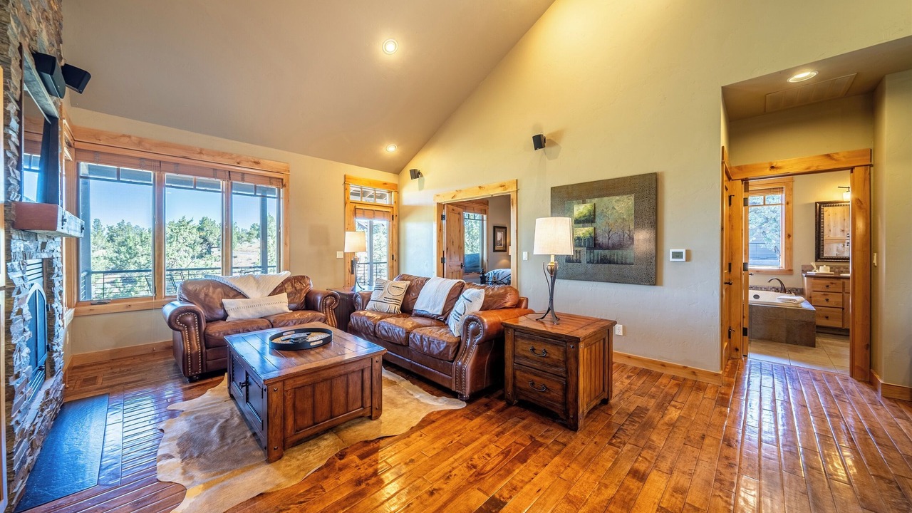 Photo of Livingroom in Powell Butte