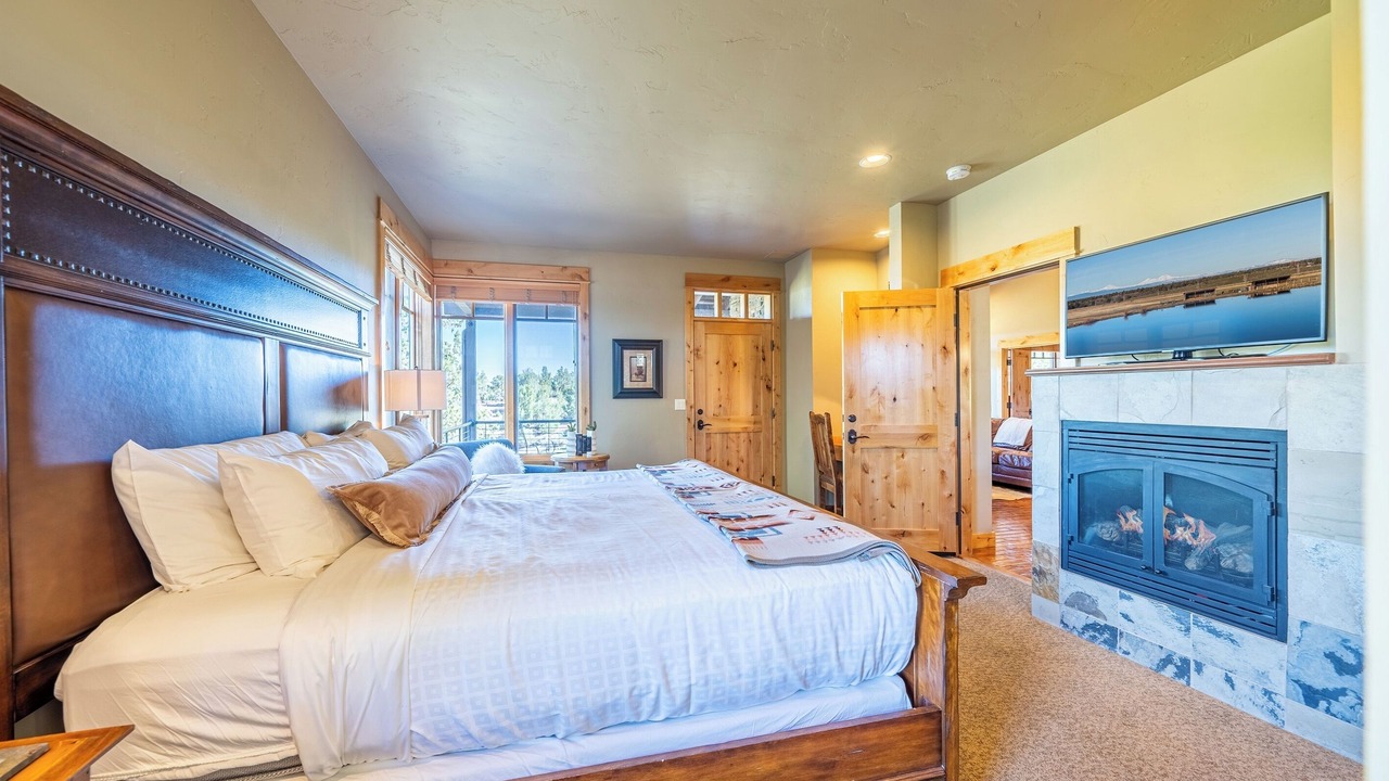 Photo of Bedroom in Powell Butte