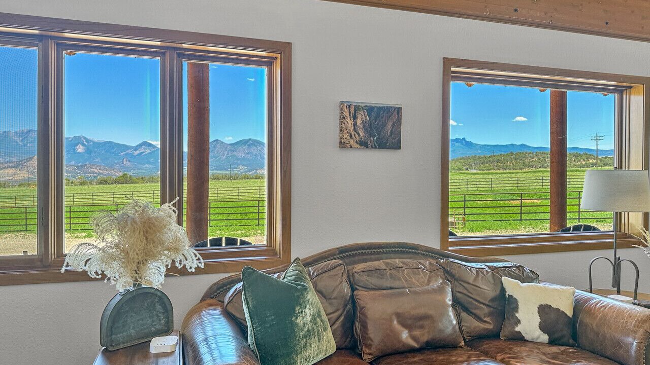 Photo of Livingroom in Lazear