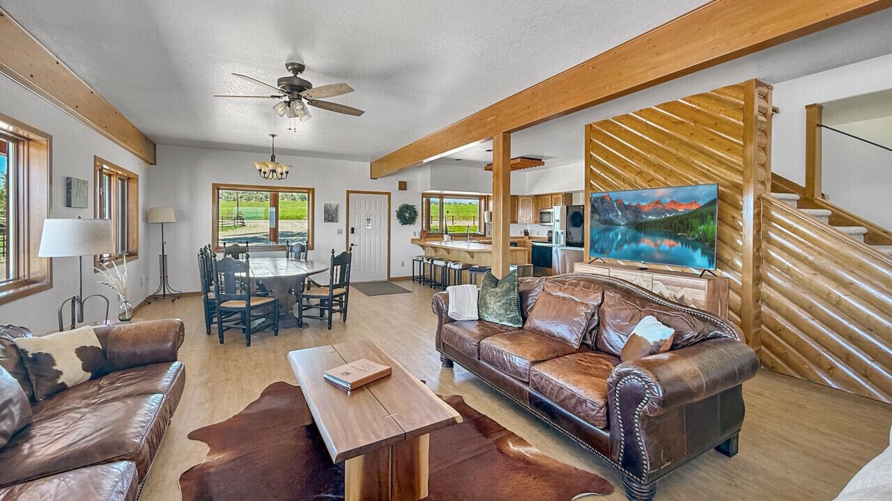Photo of Livingroom in Lazear