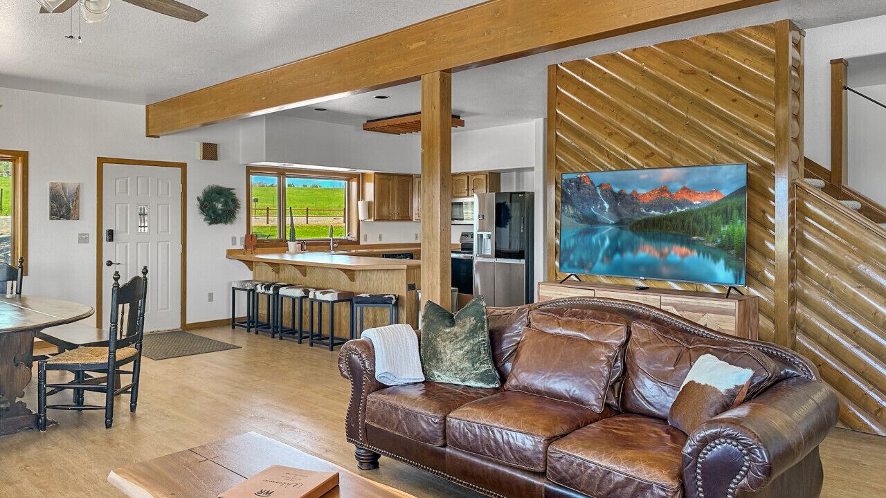 Photo of Livingroom in Lazear