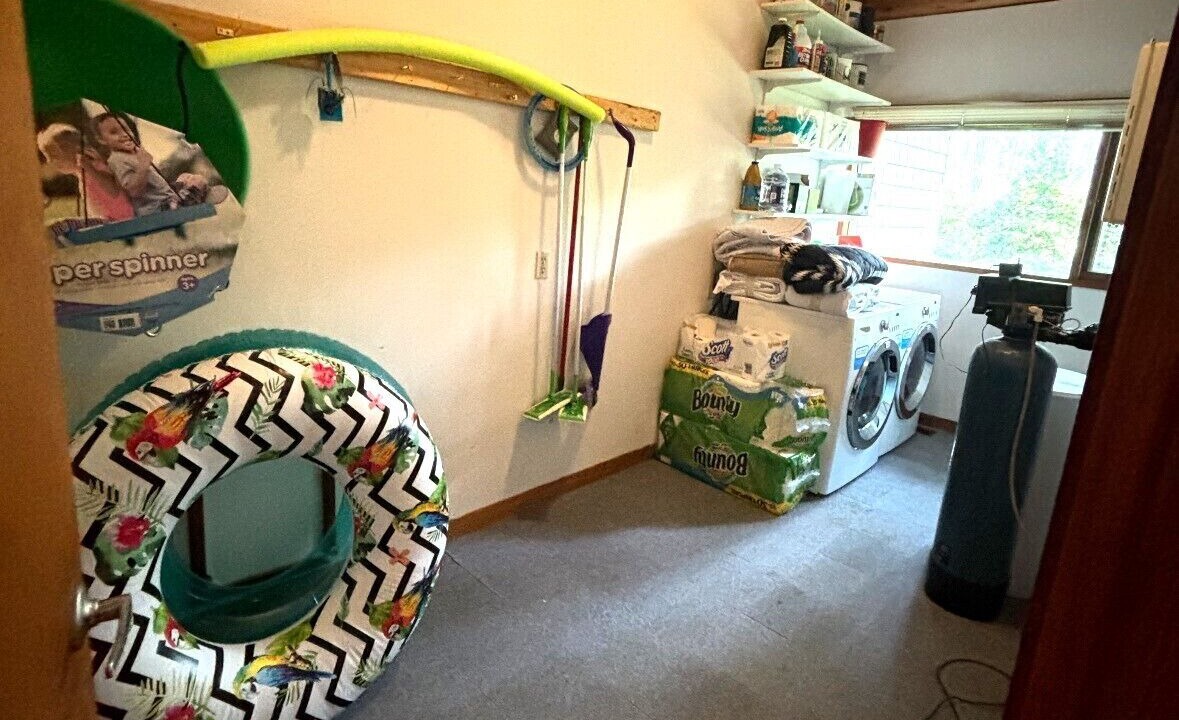 Photo of Others in Davis Wharf