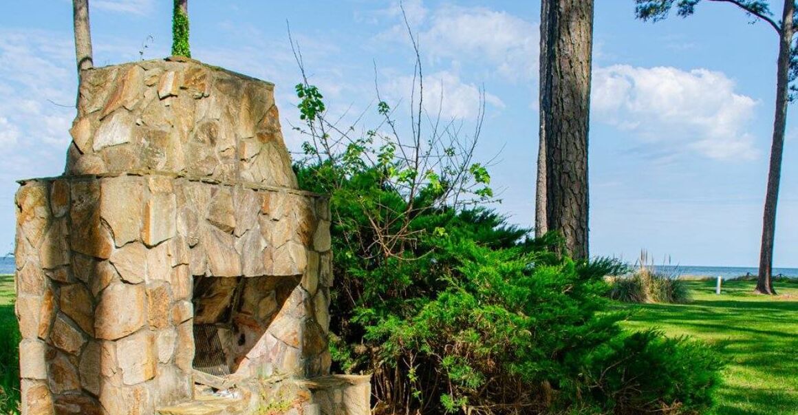 Photo of Outdoor in Davis Wharf