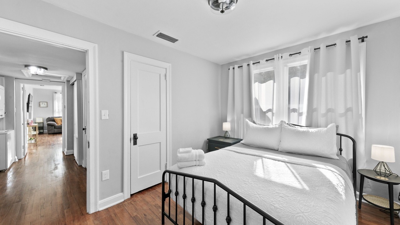 Photo of Bedroom in Murray Hill