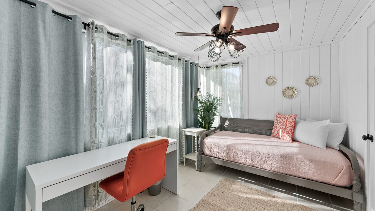 Photo of Bedroom in Murray Hill