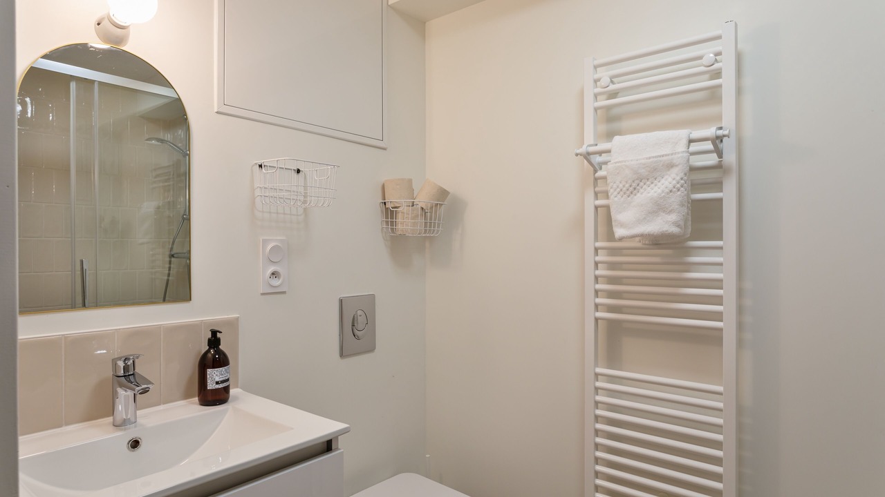 Photo of Bathroom in Nord-Saint-Martin