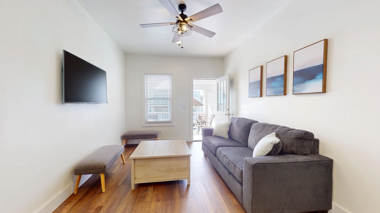 Photo of Livingroom in North End