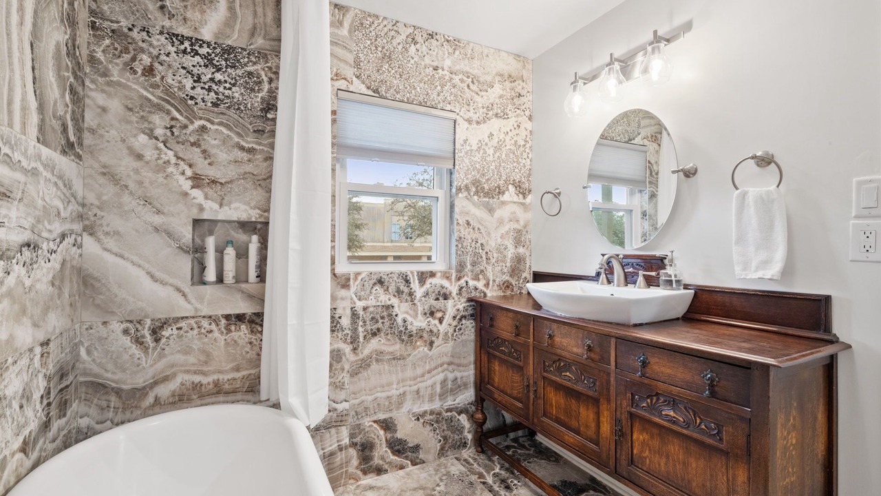 Photo of Bathroom in Allandale