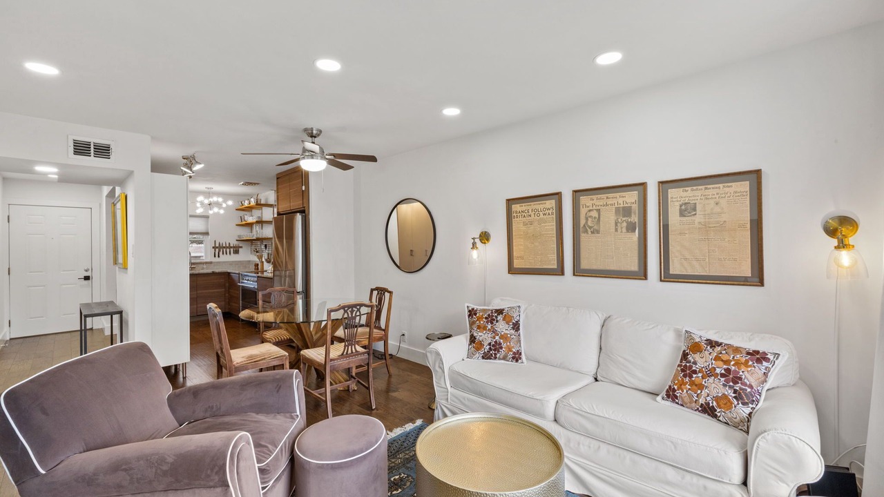Photo of Livingroom in Allandale