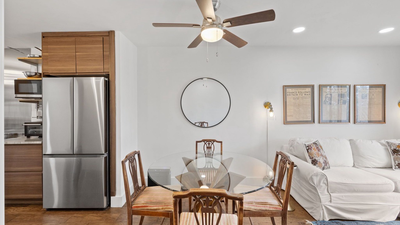 Photo of Livingroom in Allandale