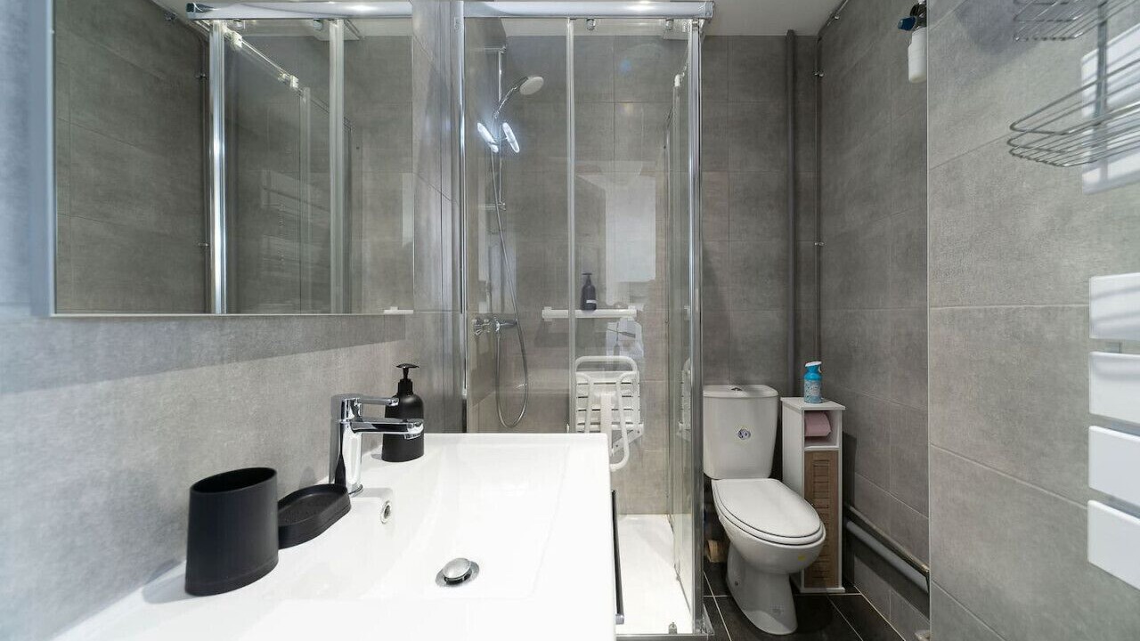 Photo of Bathroom in Quartier de France