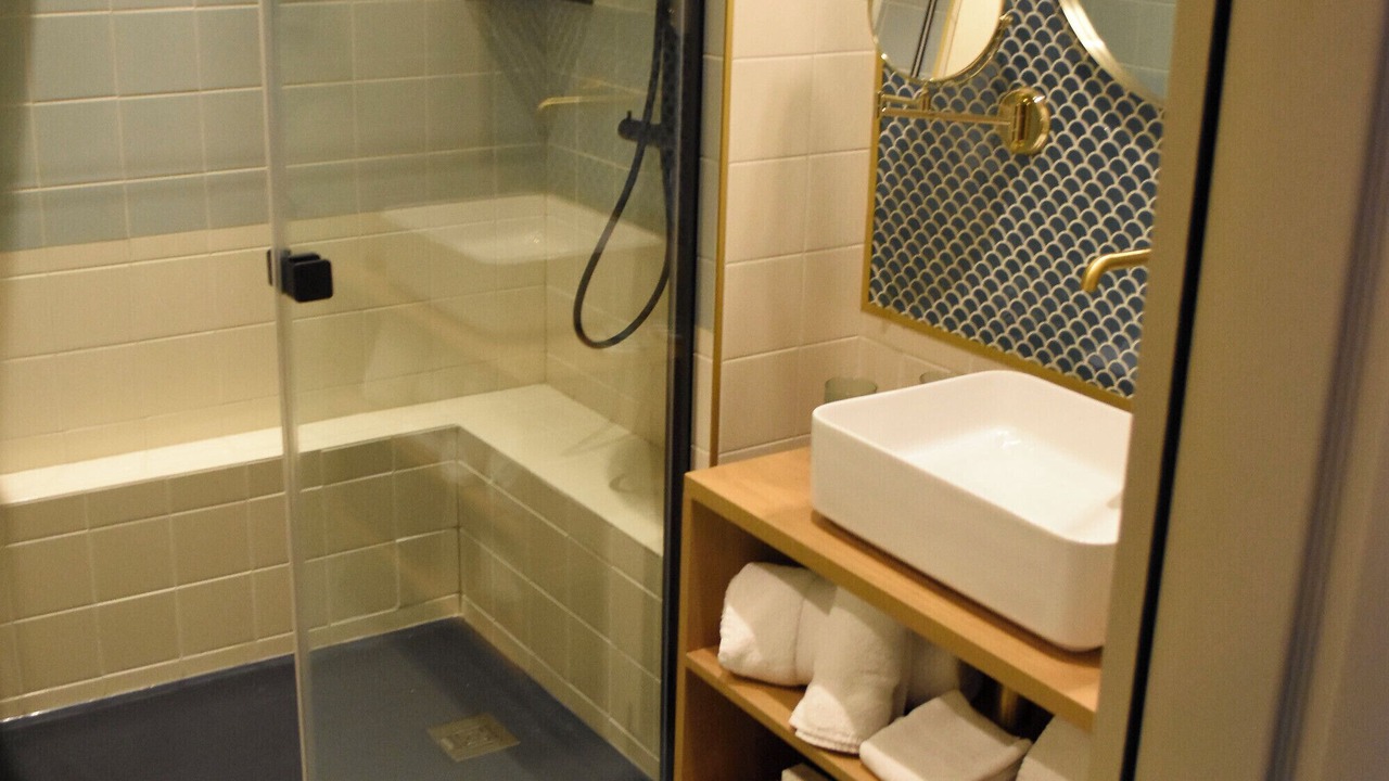 Photo of Bathroom in Saint-Quentin