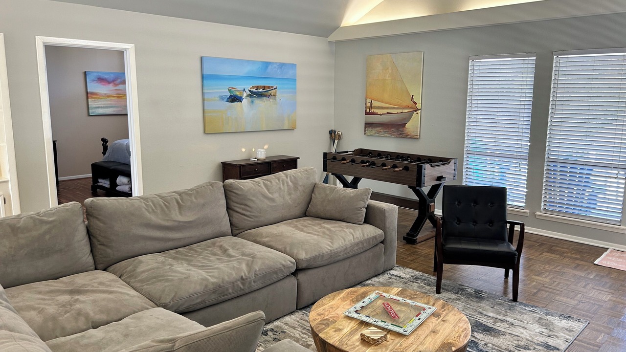 Photo of Livingroom in April Sound