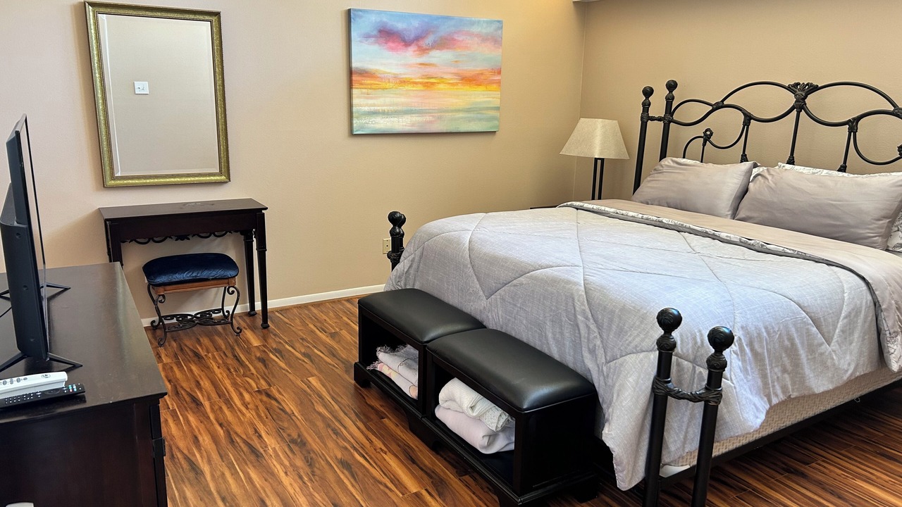 Photo of Bedroom in April Sound