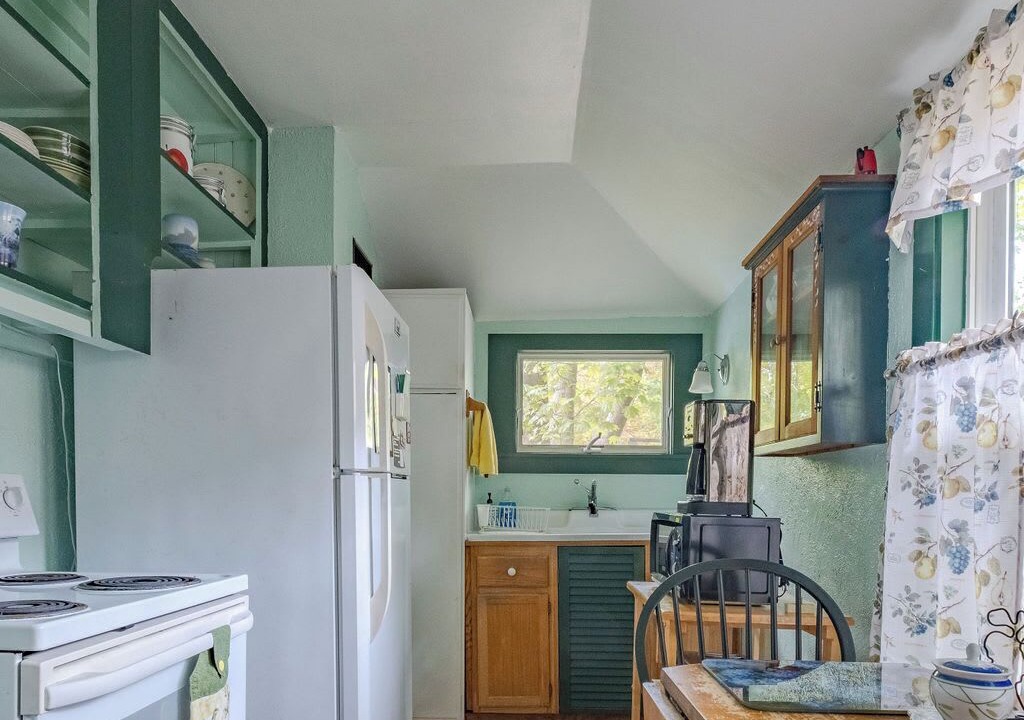 Photo of Kitchen in Peaks Island