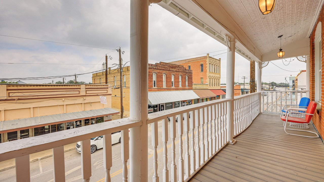 Photo of Patio Balcony in Hondo