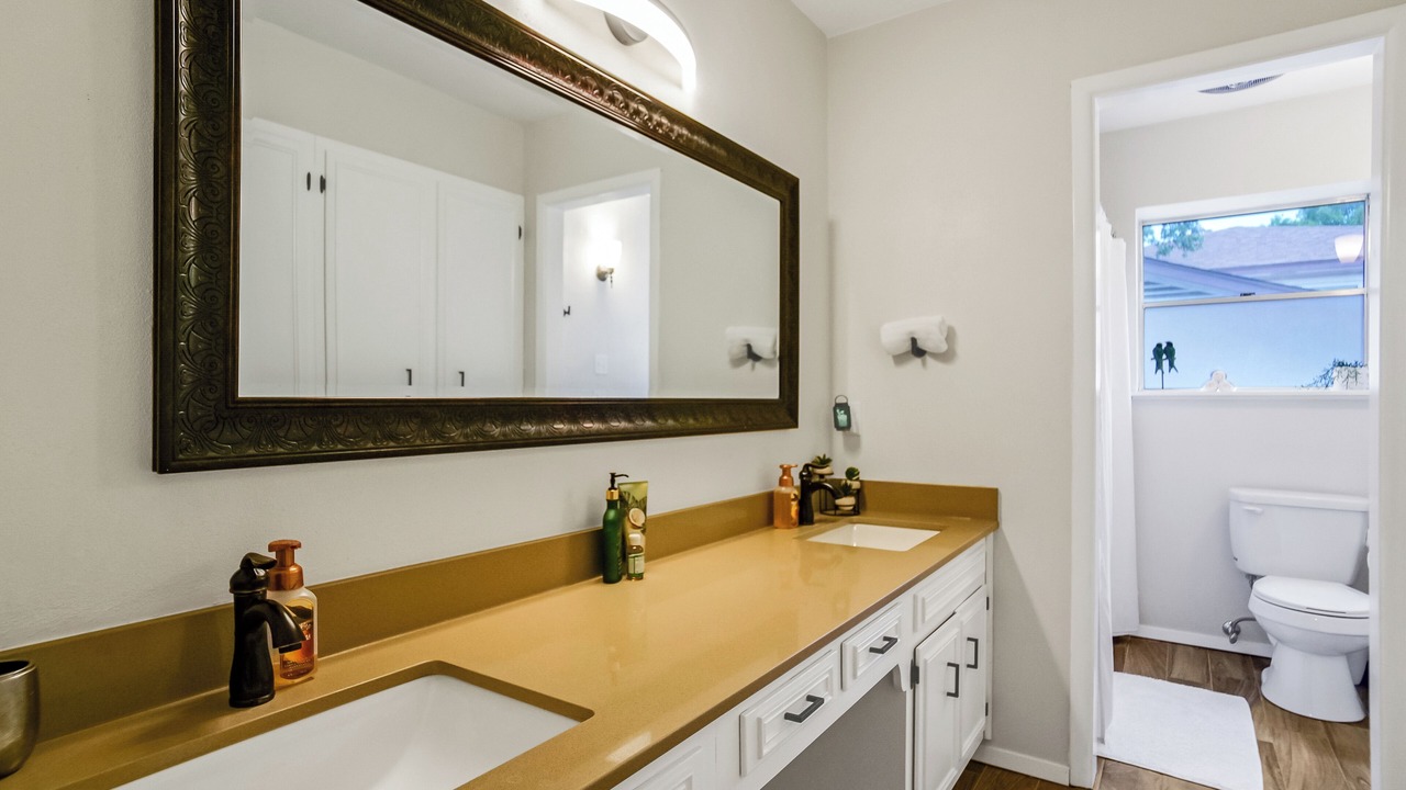 Photo of Bathroom in Vance Jackson