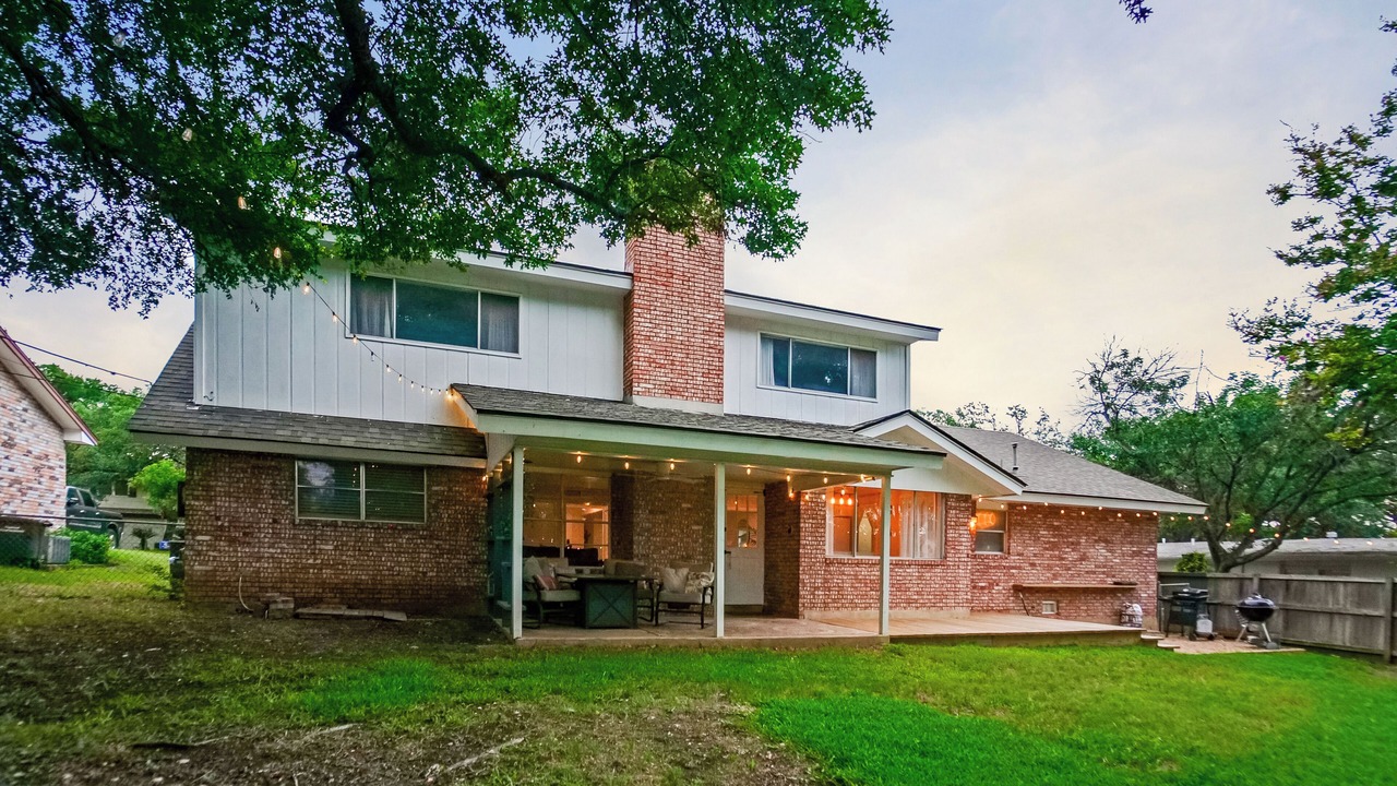 Photo of Outdoor in Vance Jackson