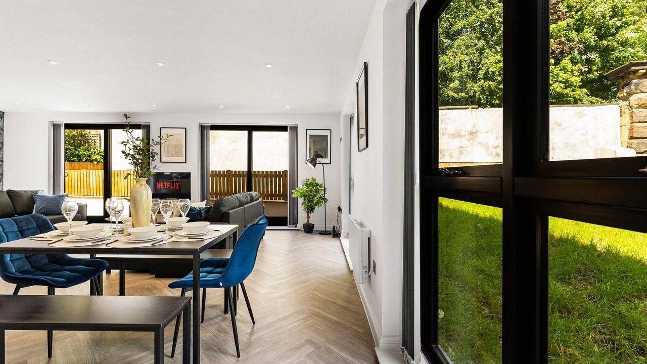 Photo of Others in Headingley