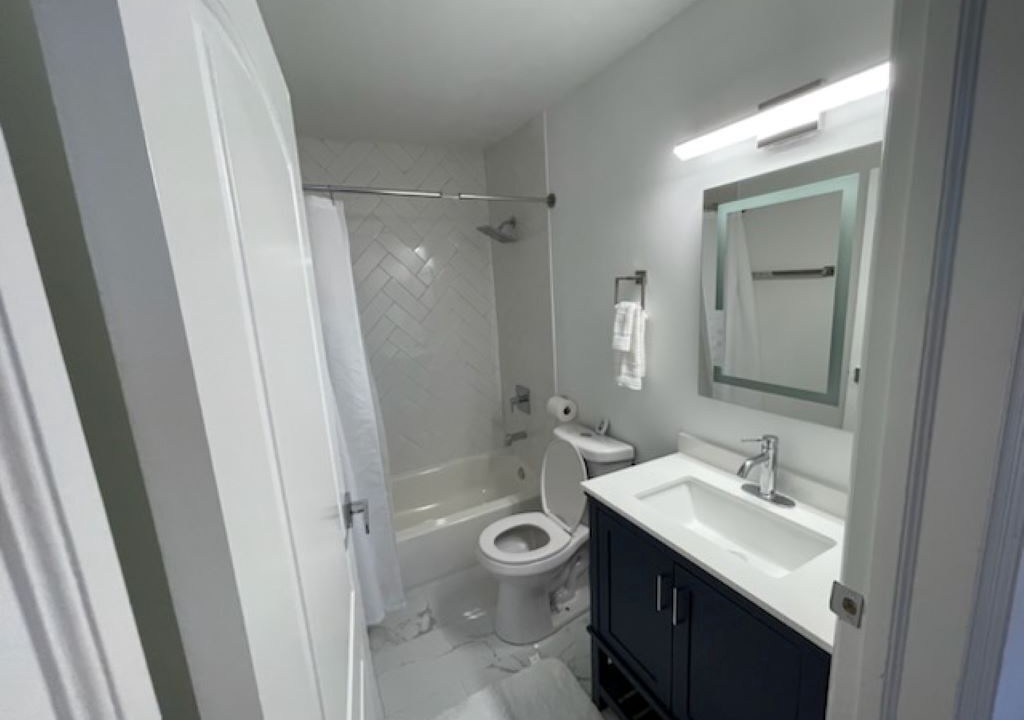 Photo of Bathroom in Forest Hills