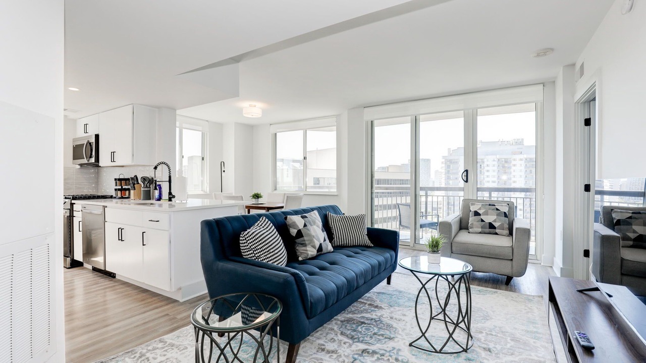 Photo of Livingroom in Crystal City