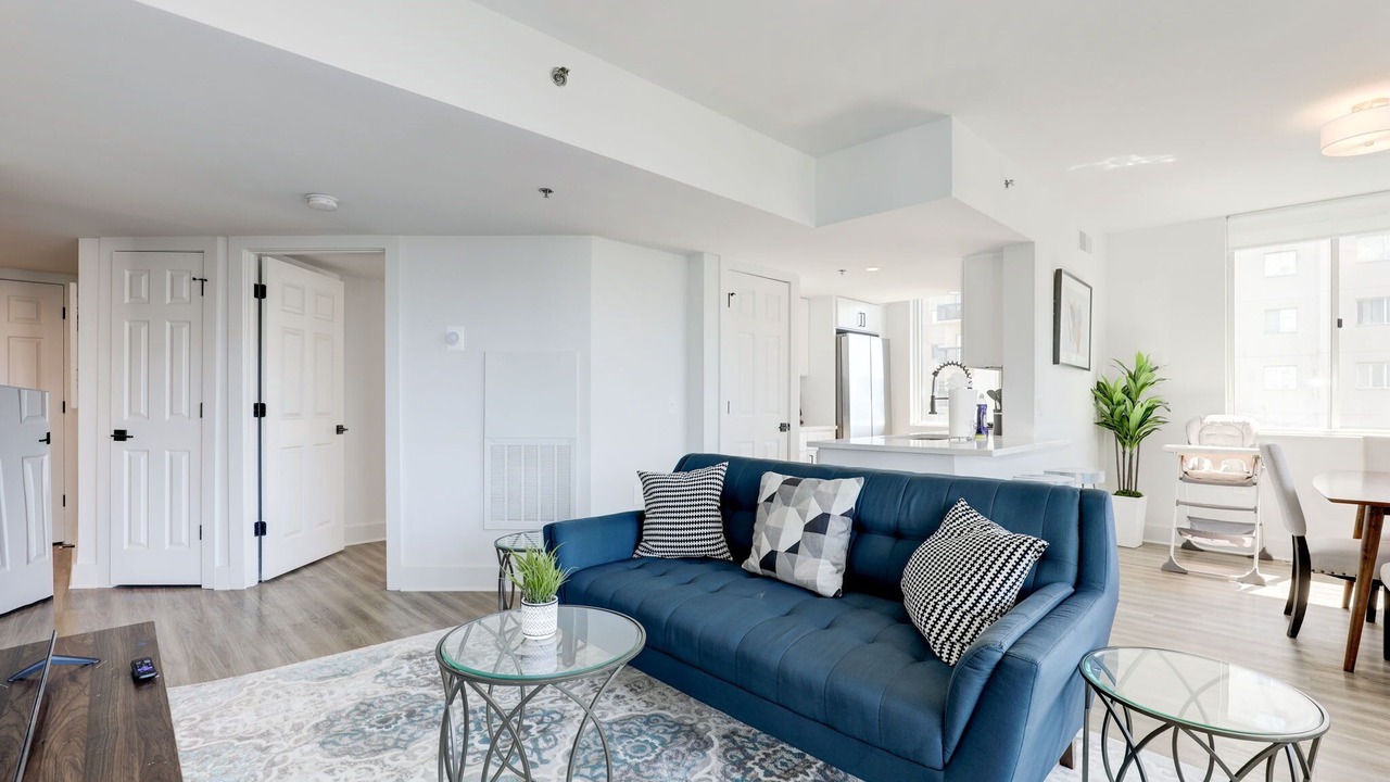 Photo of Livingroom in Crystal City