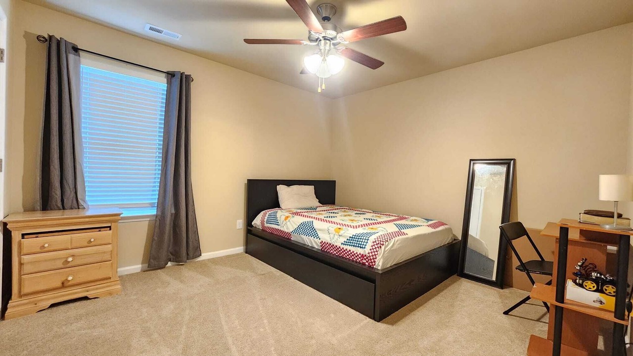 Photo of Bedroom in Chesapeake