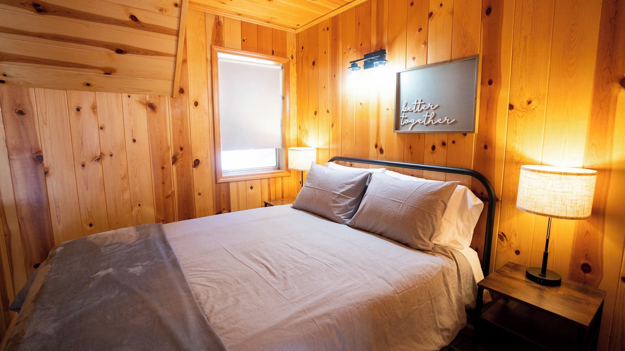Photo of Bedroom in Strawberry