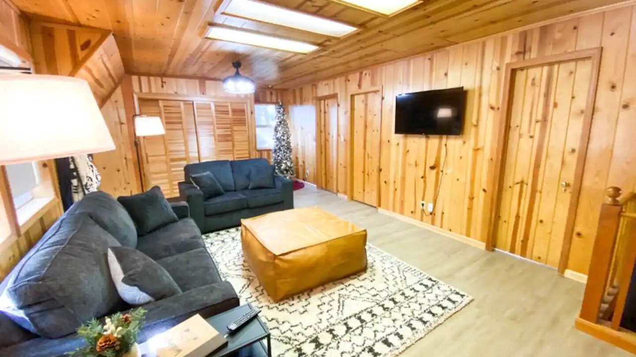 Photo of Livingroom in Strawberry