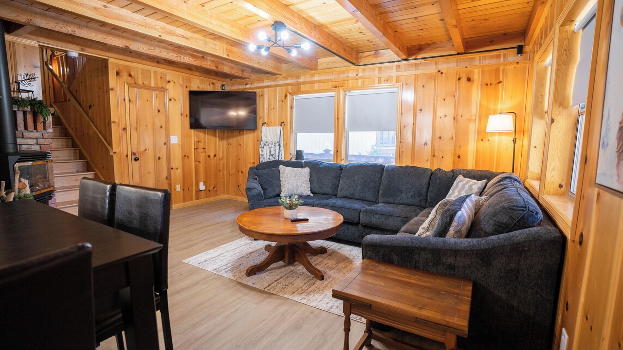 Photo of Livingroom in Strawberry