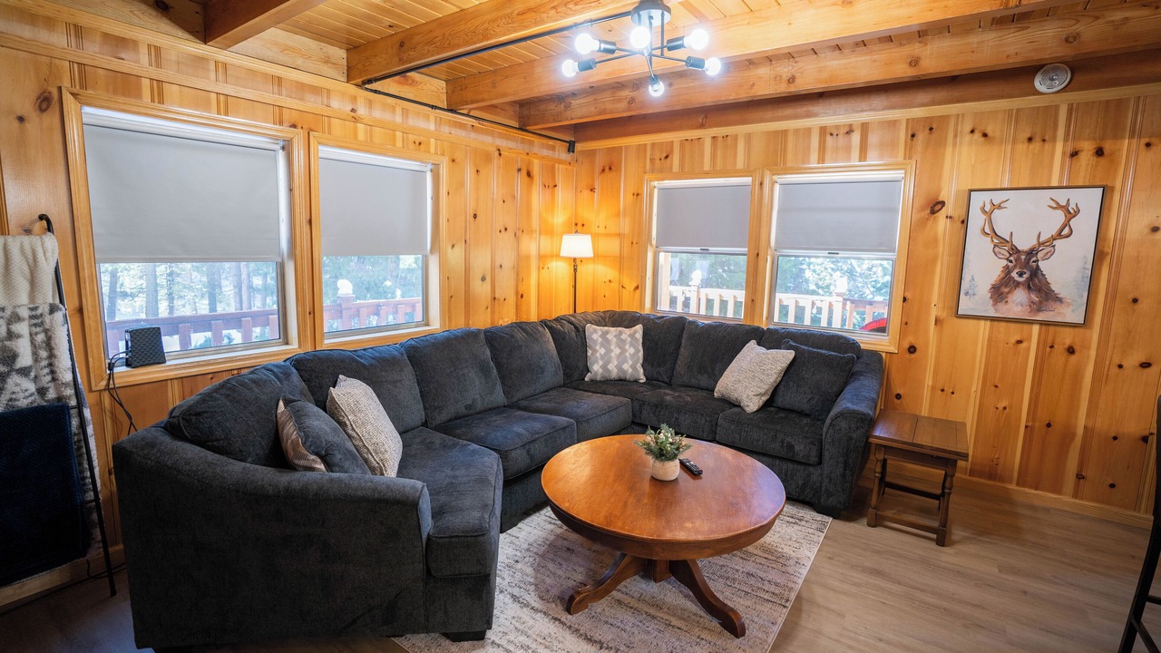 Photo of Livingroom in Strawberry